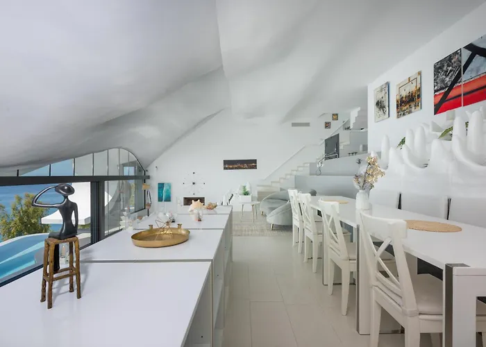 Rentitspain - Casa Acantilado - Lujo Y Estilo Frente A La Costa Tropical * Salobreña