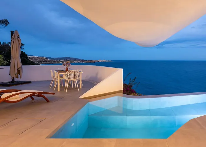 Ferienhaus Rentitspain - Casa Acantilado - Lujo Y Estilo Frente A La Costa Tropical