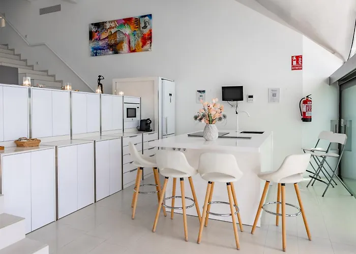 Rentitspain - Casa Acantilado - Lujo Y Estilo Frente A La Costa Tropical Ferienhaus Salobreña