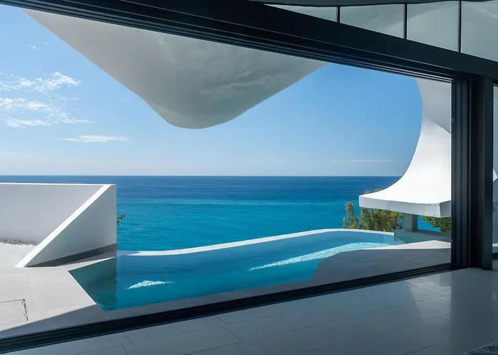 Rentitspain - Casa Acantilado - Lujo Y Estilo Frente A La Costa Tropical Ferienhaus *