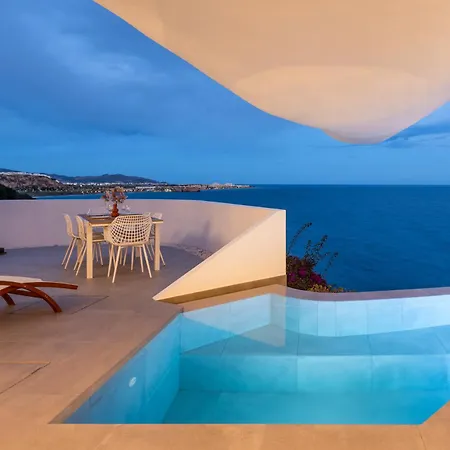 Holiday home Rentitspain Casa Del Acantilado Piscina Climatizada